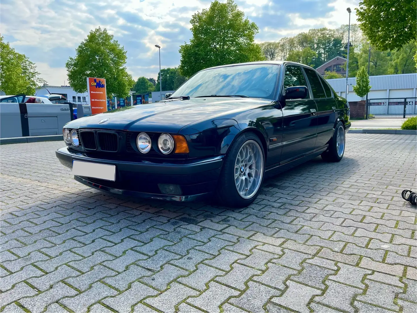 BMW 520 520i 24V Shadow Line / Petrol Mica Metallic Чорний - 2