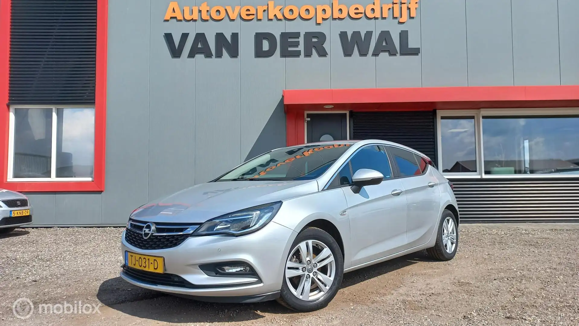 Opel Astra 1.0 Innovation Grau - 1