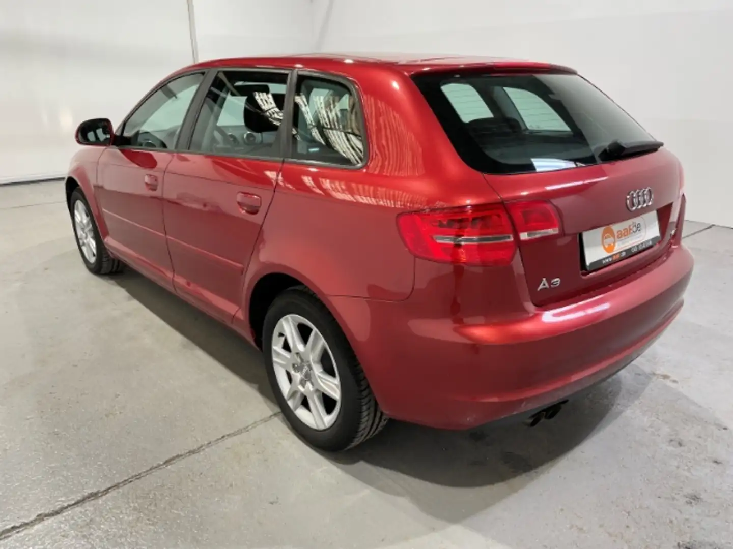 Audi A3 Sportback 1.4 TFSI Attraction S-Tronic Klima Rot - 2