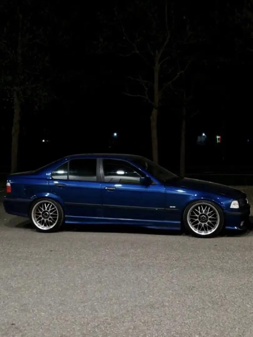 BMW 318 318i - 2