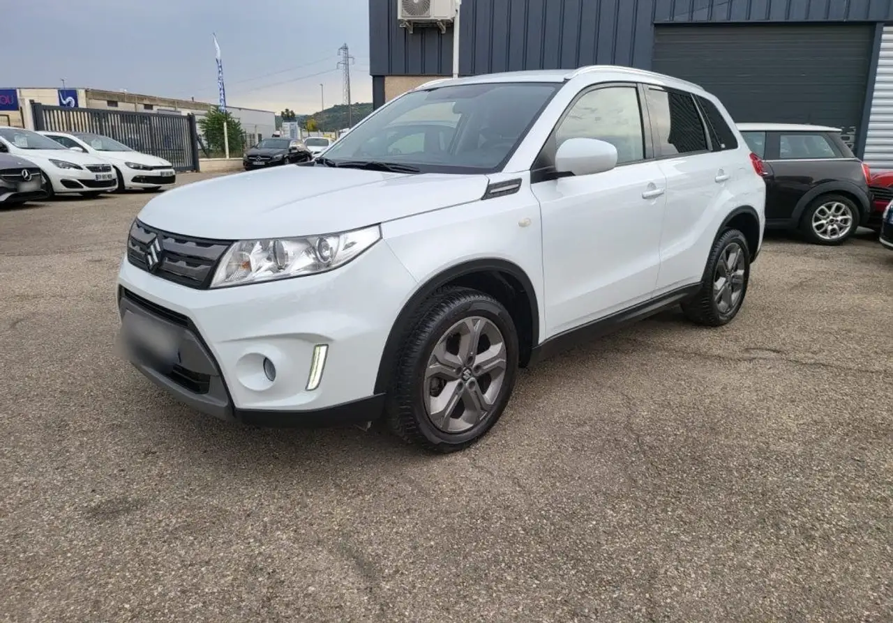 Suzuki Vitara 1.6 ddis privilege 2016 — photo 1 of 15