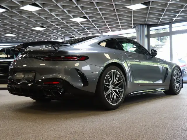 Mercedes-Benz Amg GT view 6