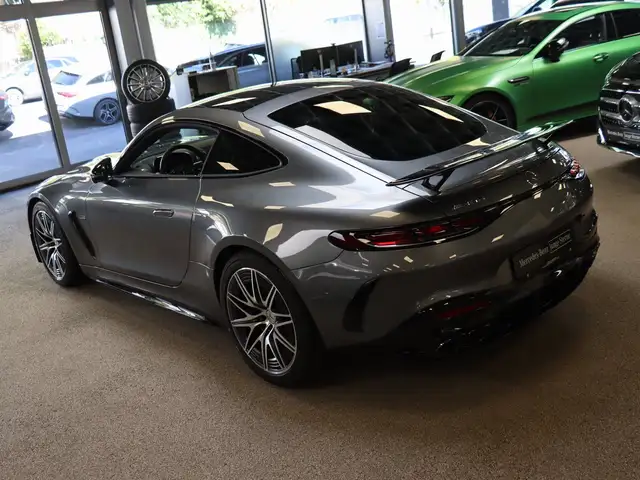 Mercedes-Benz Amg GT view 9