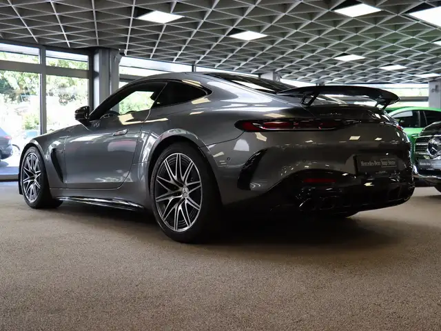 Mercedes-Benz Amg GT view 8