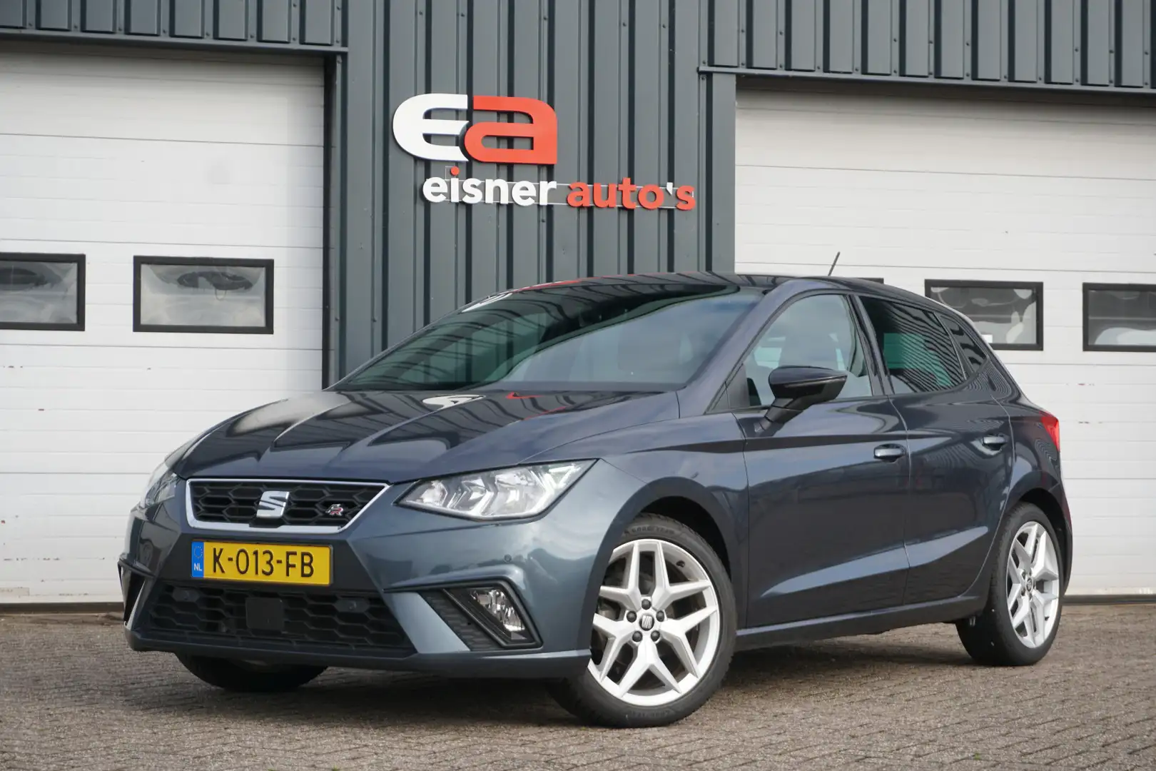 SEAT Ibiza 1.0 TSI FR Business Intense | CAMERA | TREKHAAK | Grijs - 1