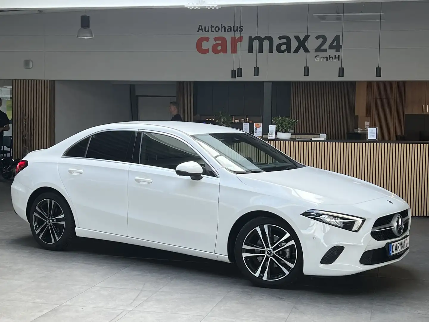 Mercedes-Benz A A180 Limo Edition Progresive NAVI CAM CarPlay Blanco - 1