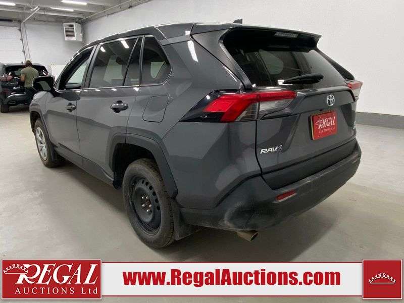 2022 Toyota RAV4 LE — снимка 1