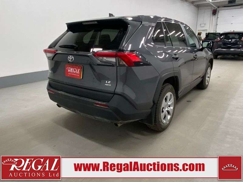 2022 Toyota RAV4 LE — снимка 1