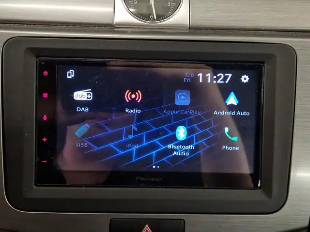 Volkswagen Passat view 15