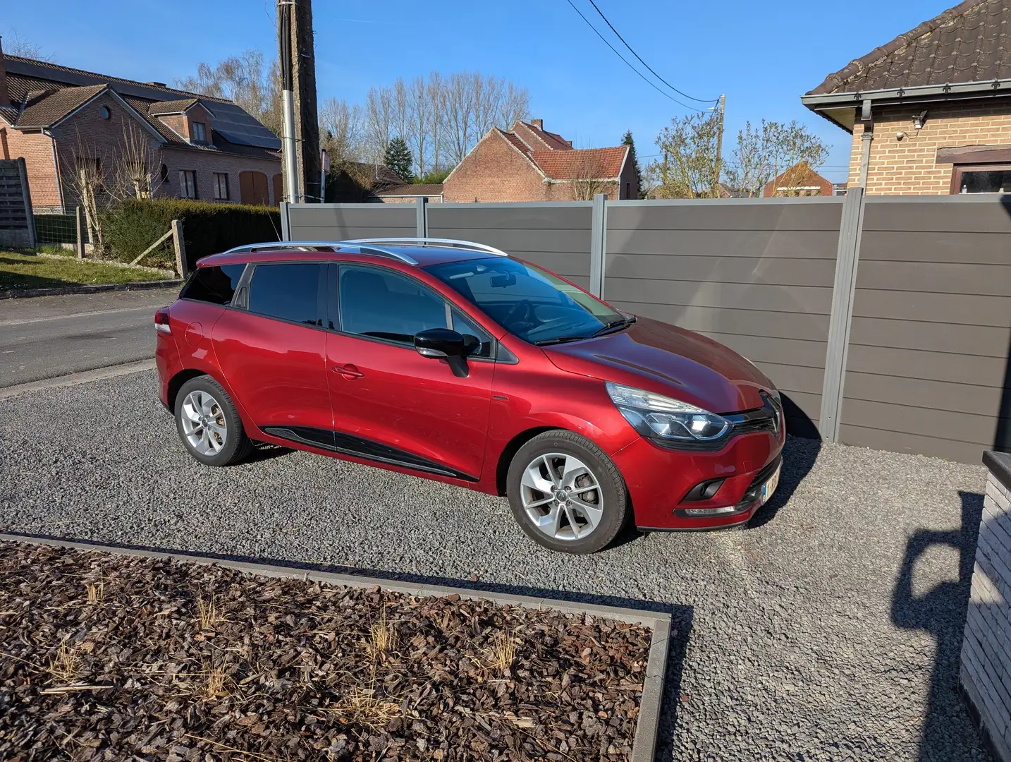Renault Clio Clio Grandtour 1.2 16V 75 LIMITED Roşu - 1