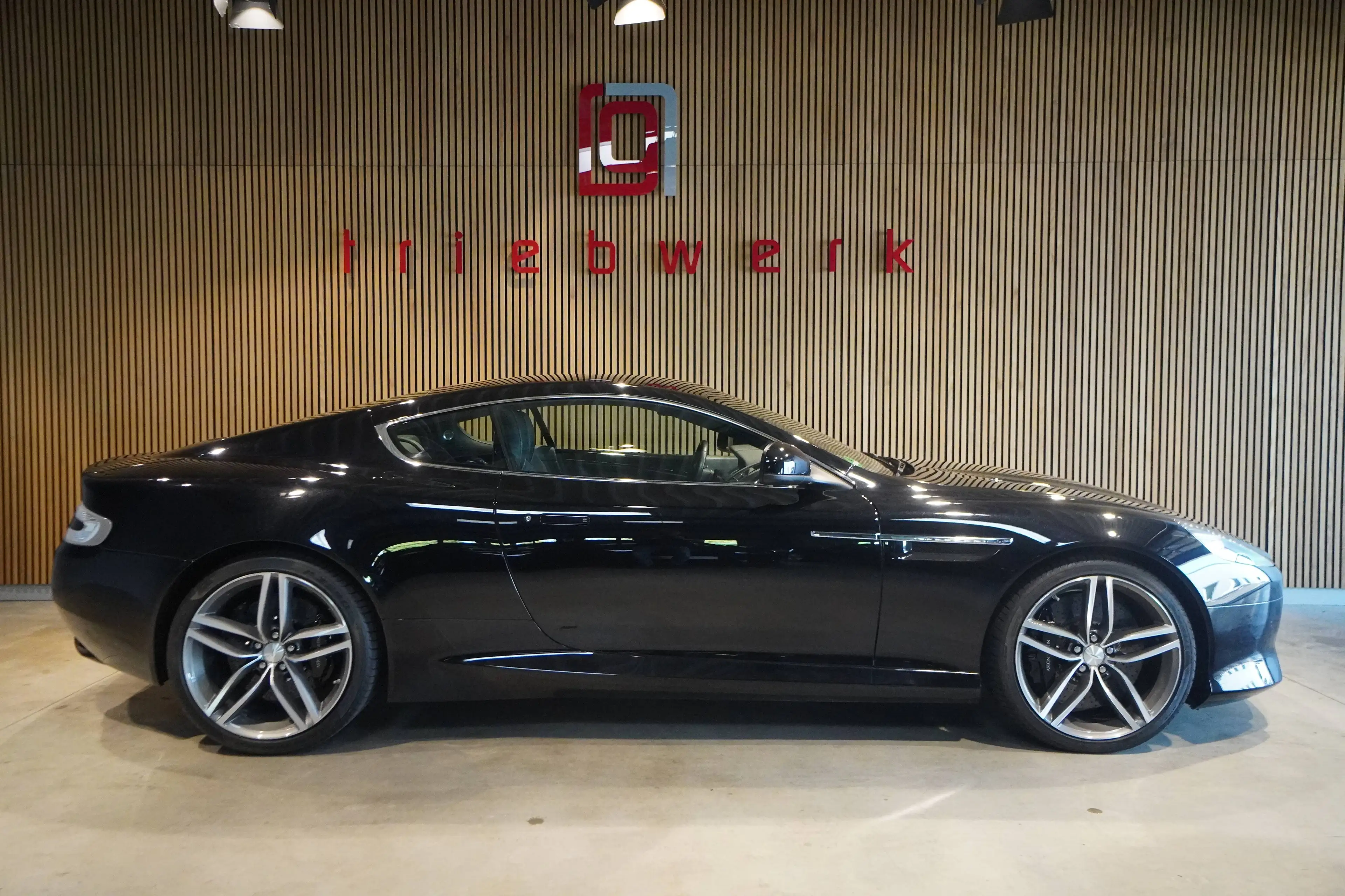 Aston Martin Virage Coupe 6.0 V12-BRD FZG-U-frei-Top Zustand