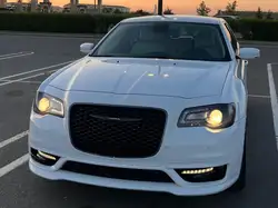 Chrysler 300 2022