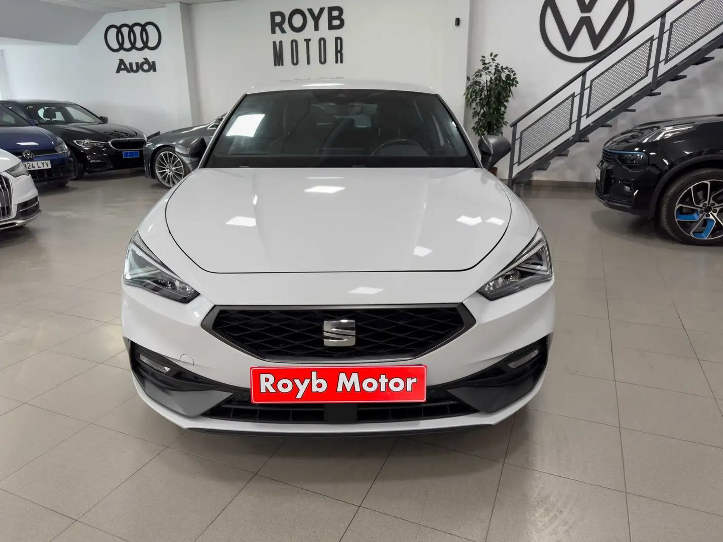 SEAT Leon 1.5 TSI S&S FR 150 Blanco - 2