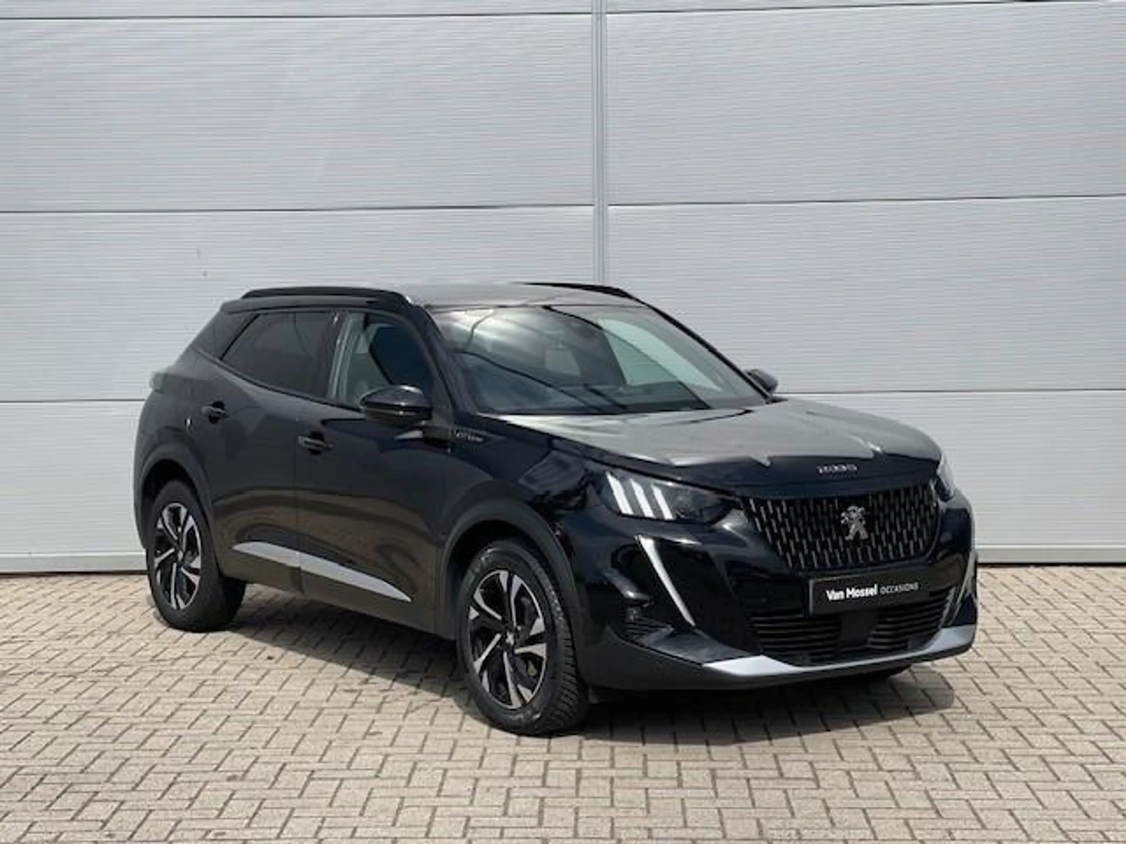 Peugeot e-2008 EV GT 50 kWh — photo 4