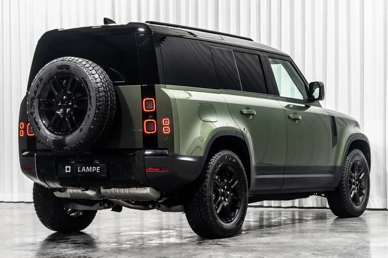 Land Rover Defender 110 D250 S Hard Top Lichte Vracht 3-Zit Trekhaak — foto 8