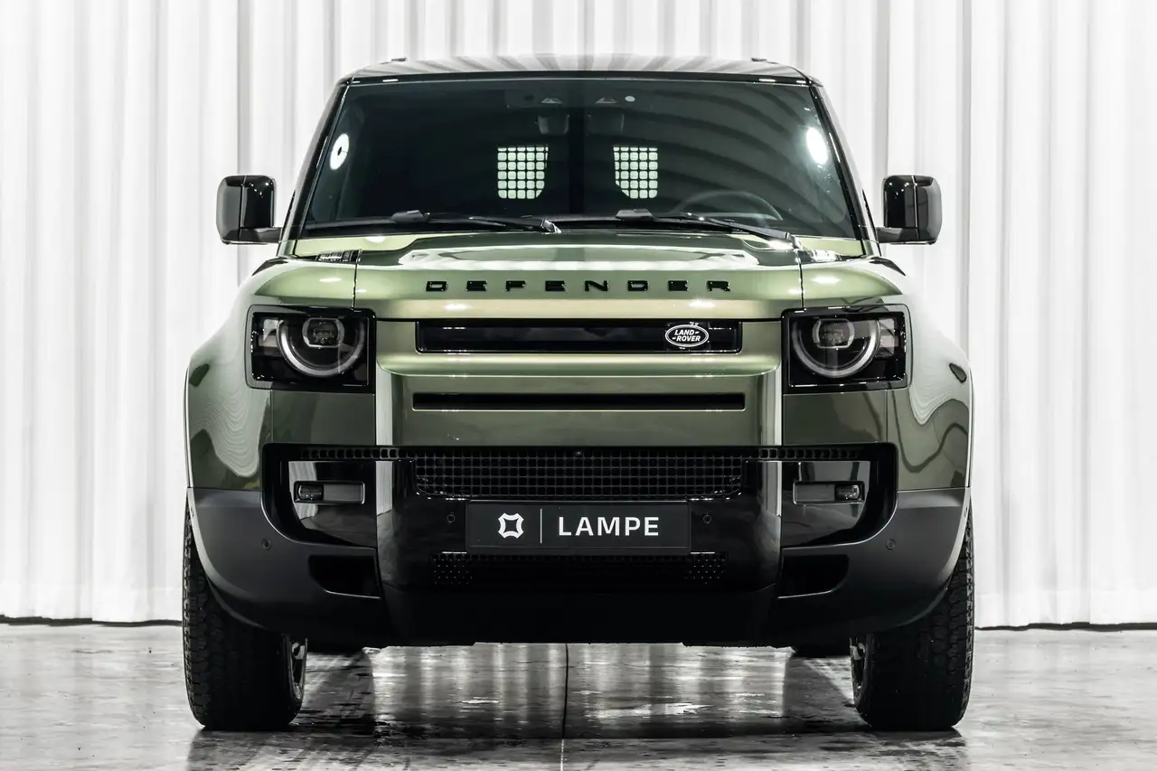 Land Rover Defender 110 D250 S Hard Top Lichte Vracht 3-Zit Trekhaak — foto 2