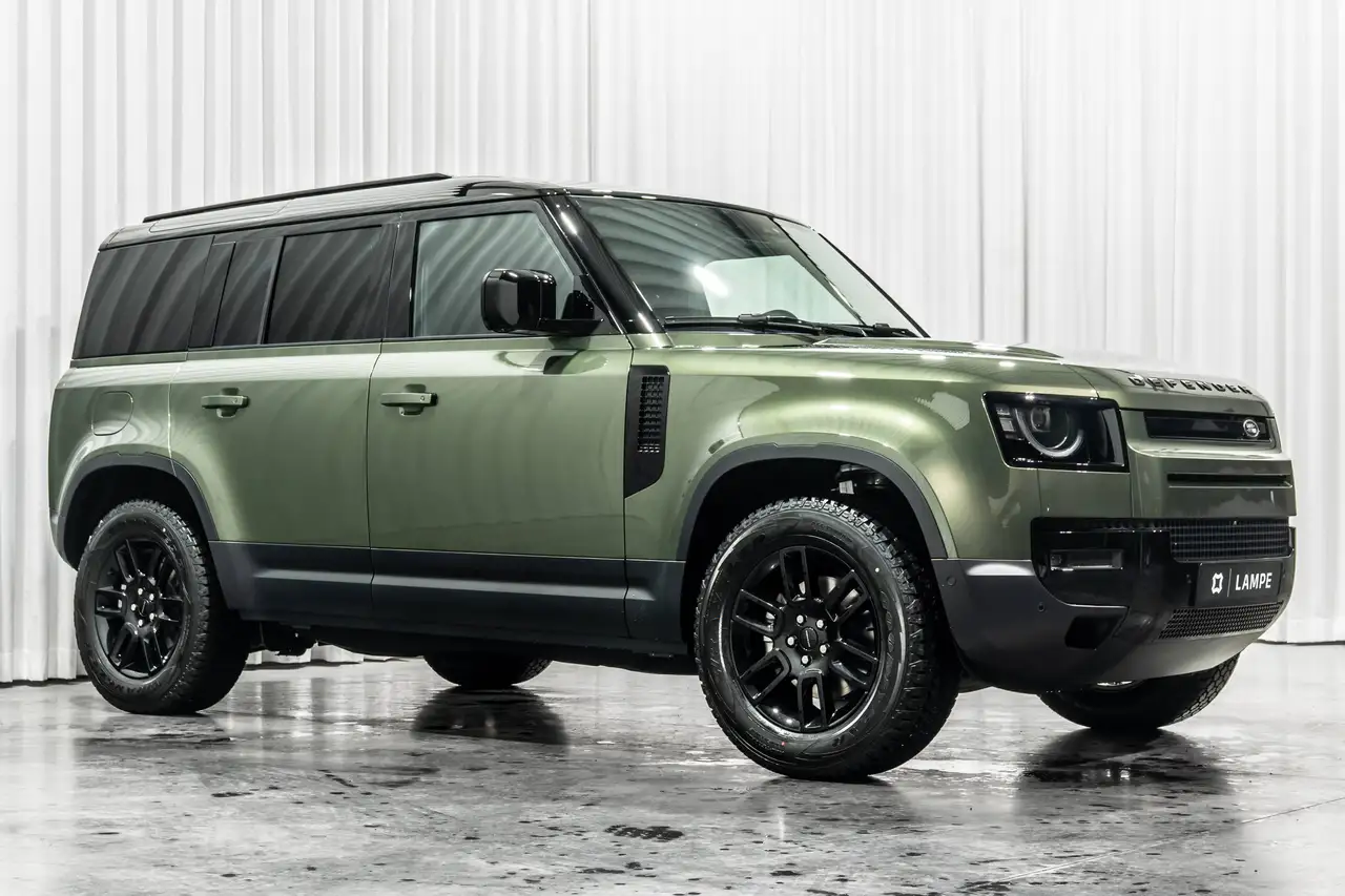 Land Rover Defender 110 D250 S Hard Top Lichte Vracht 3-Zit Trekhaak — foto 6
