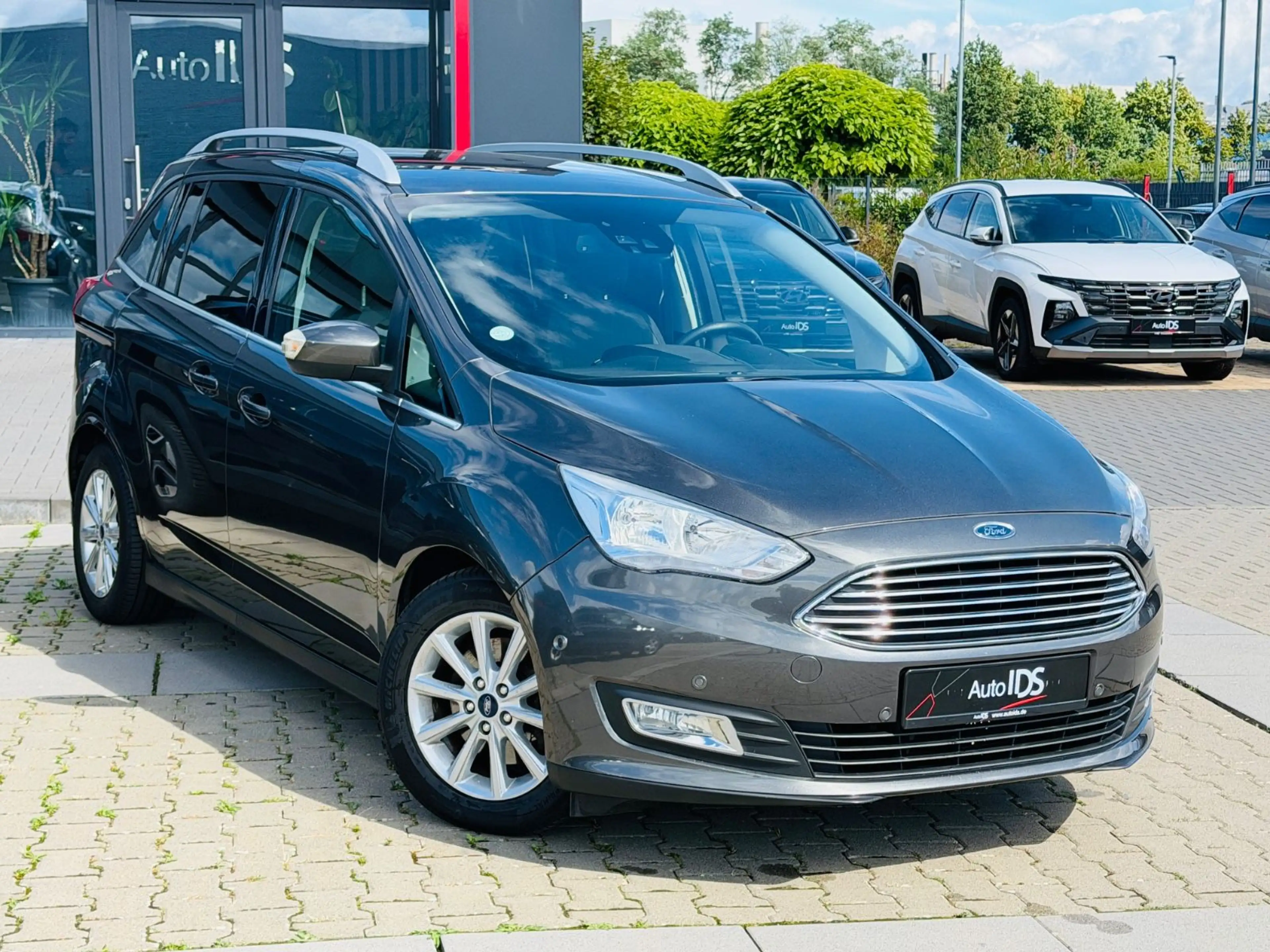 Ford Grand C-Max Titanium — photo 2