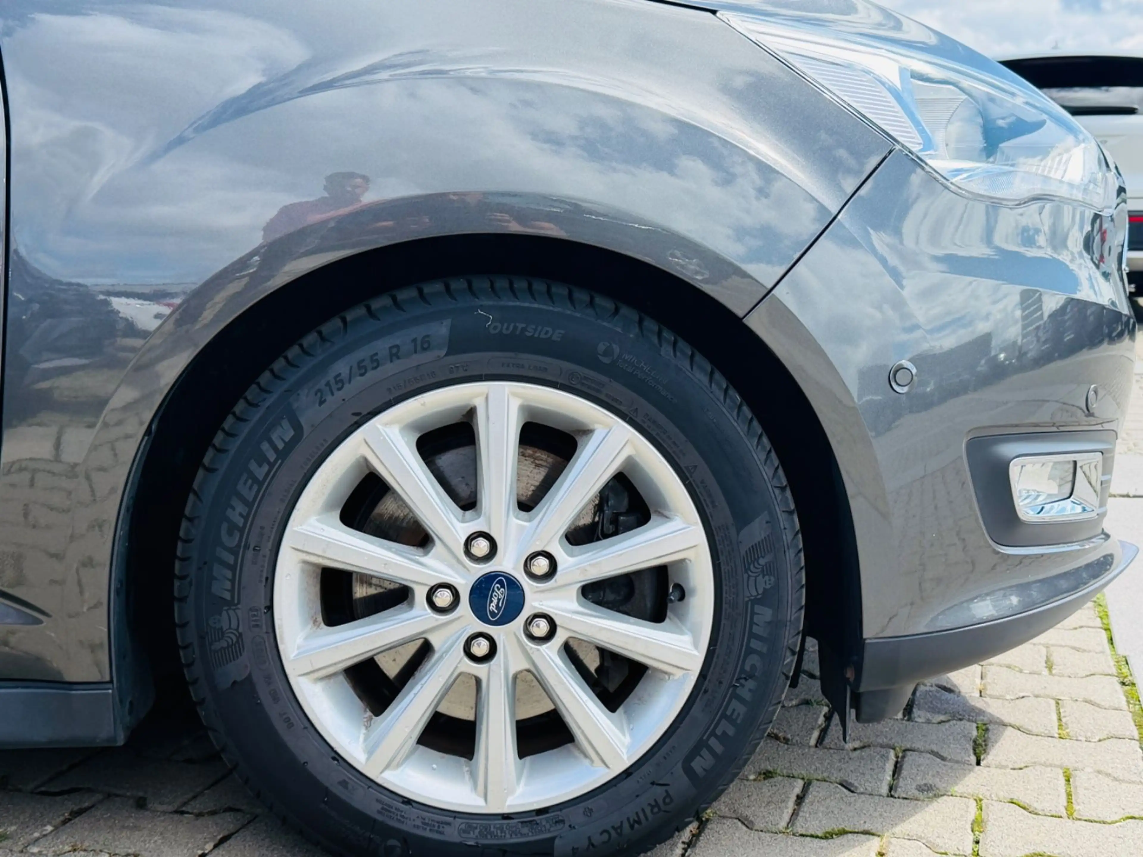 Ford Grand C-Max Titanium — photo 13