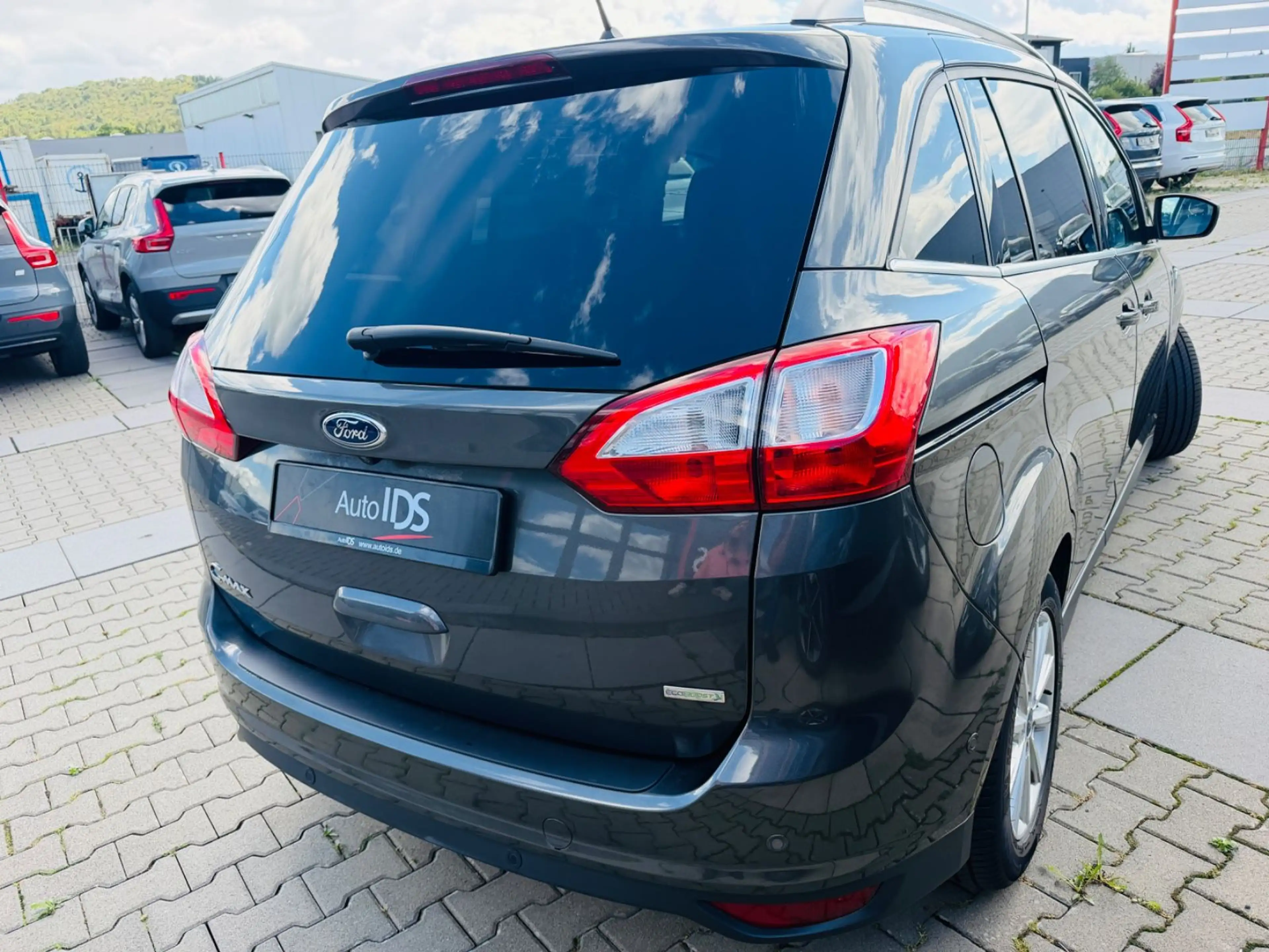 Ford Grand C-Max Titanium — photo 4