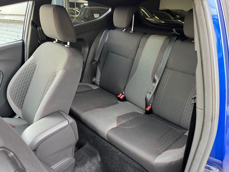 Ford Fiesta 1.0 ECOB. ST LINE — photo 4