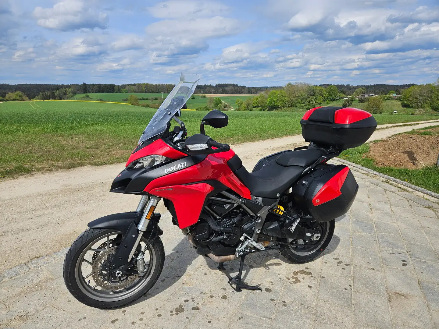 Ducati Multistrada 950 Tour Czerwony - 1