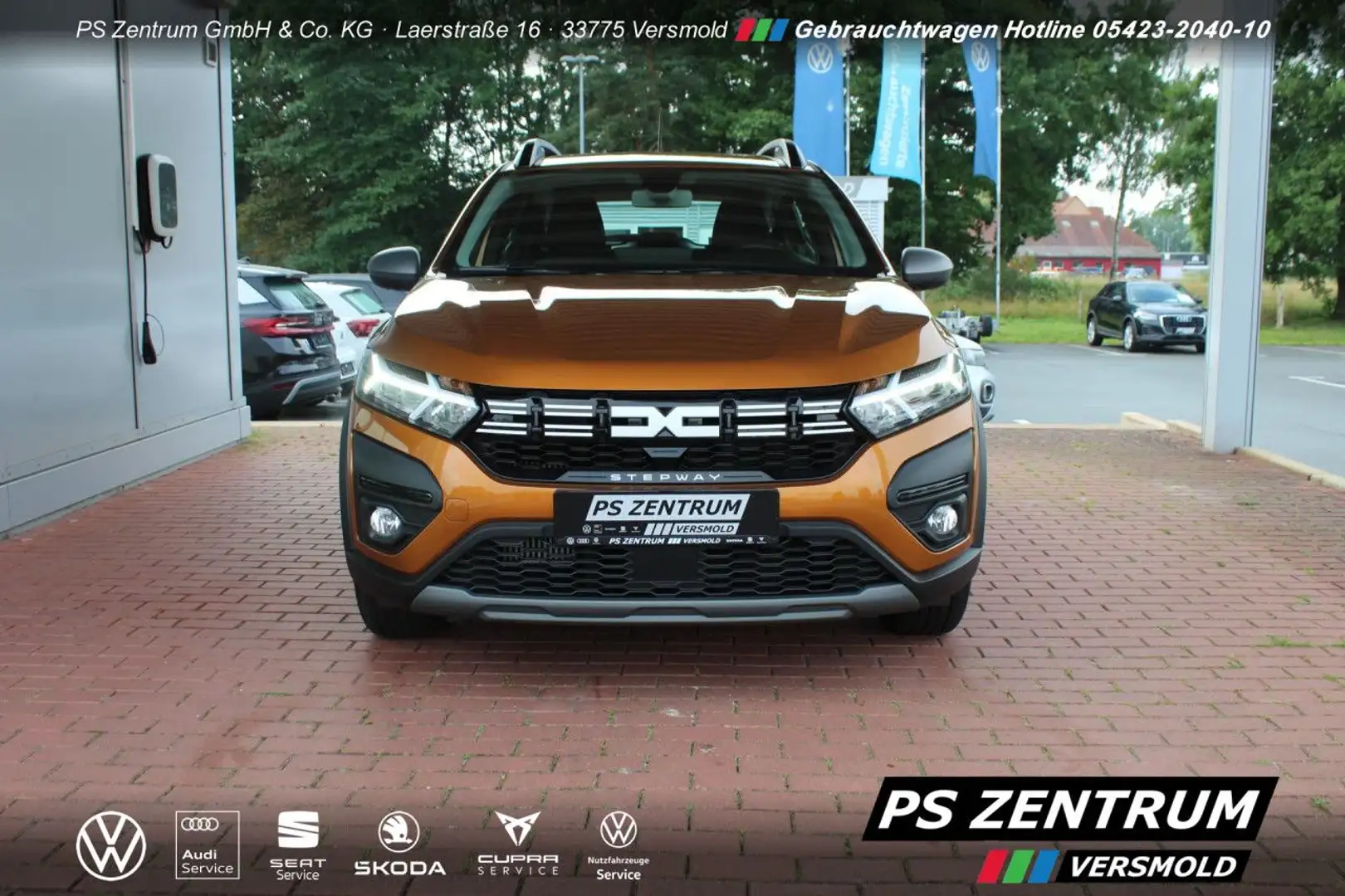 Dacia Sandero III 1.0 TCe 110 Stepway Expression NAVI Orange - 2