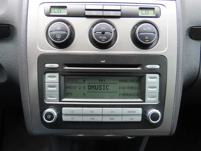 Volkswagen Touran view 13