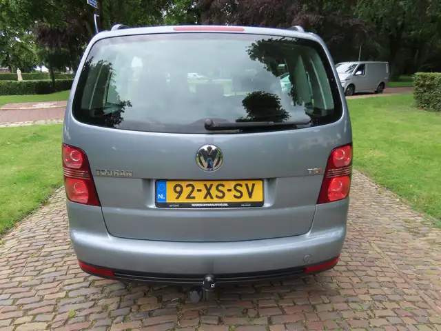 Volkswagen Touran view 7