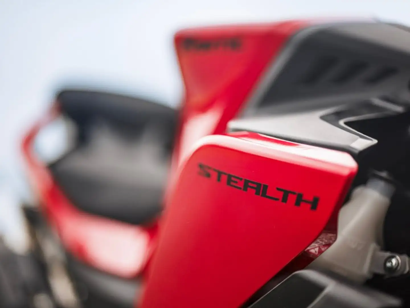 Fantic 125M Stealth 125 ABS      2+1 Garantie     E5+ Rot - 2