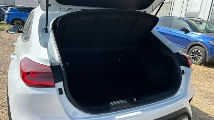 Kia XCeed 1.0 T-GDi Drive 2023, foto 17