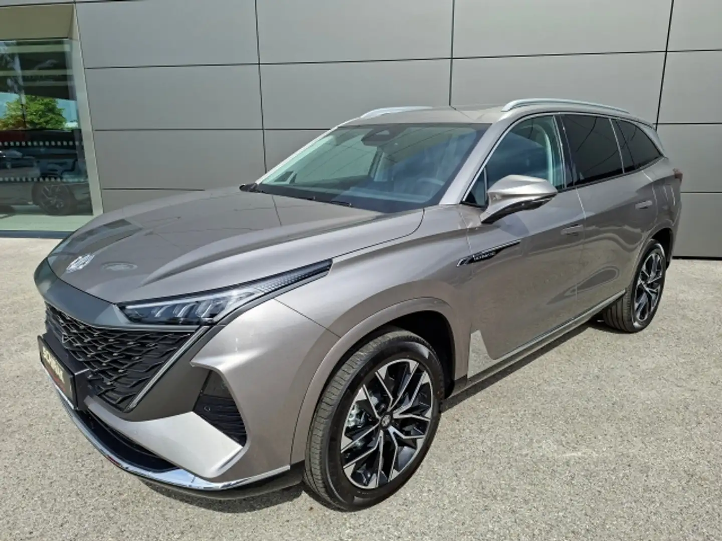 MG MGS9 PHEV Luxury MY2 Silber - 2