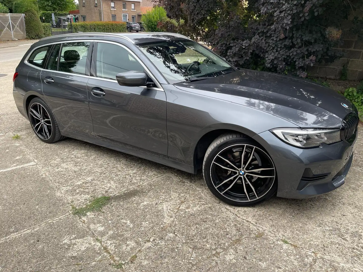 BMW 316 Touring 316 dA MHEV AdBlue Grijs - 1