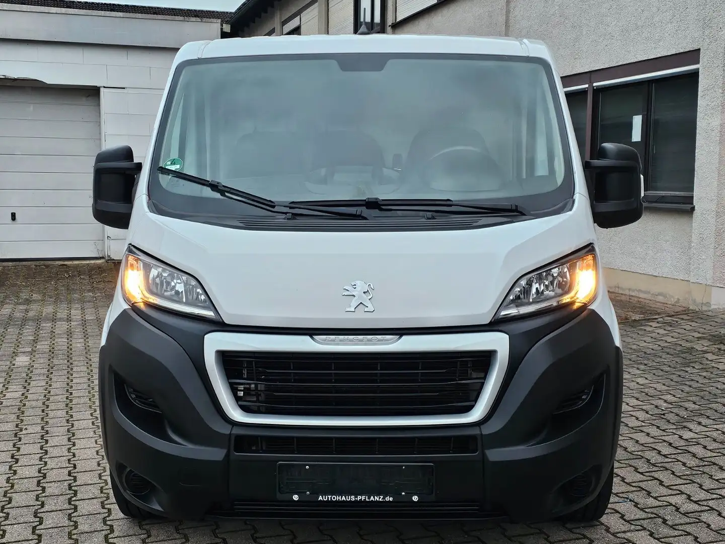 Peugeot Boxer Kasten 2.2 BlueHDi 1.HAND 37'300KM KAMERA Weiß - 2