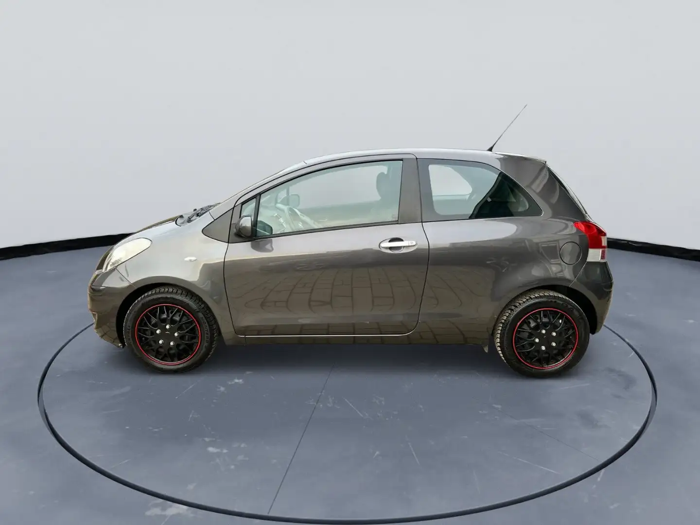 Toyota Yaris Life 1.3 VVti PDC KLIMAAUTOMATIK WR+SR Grau - 2