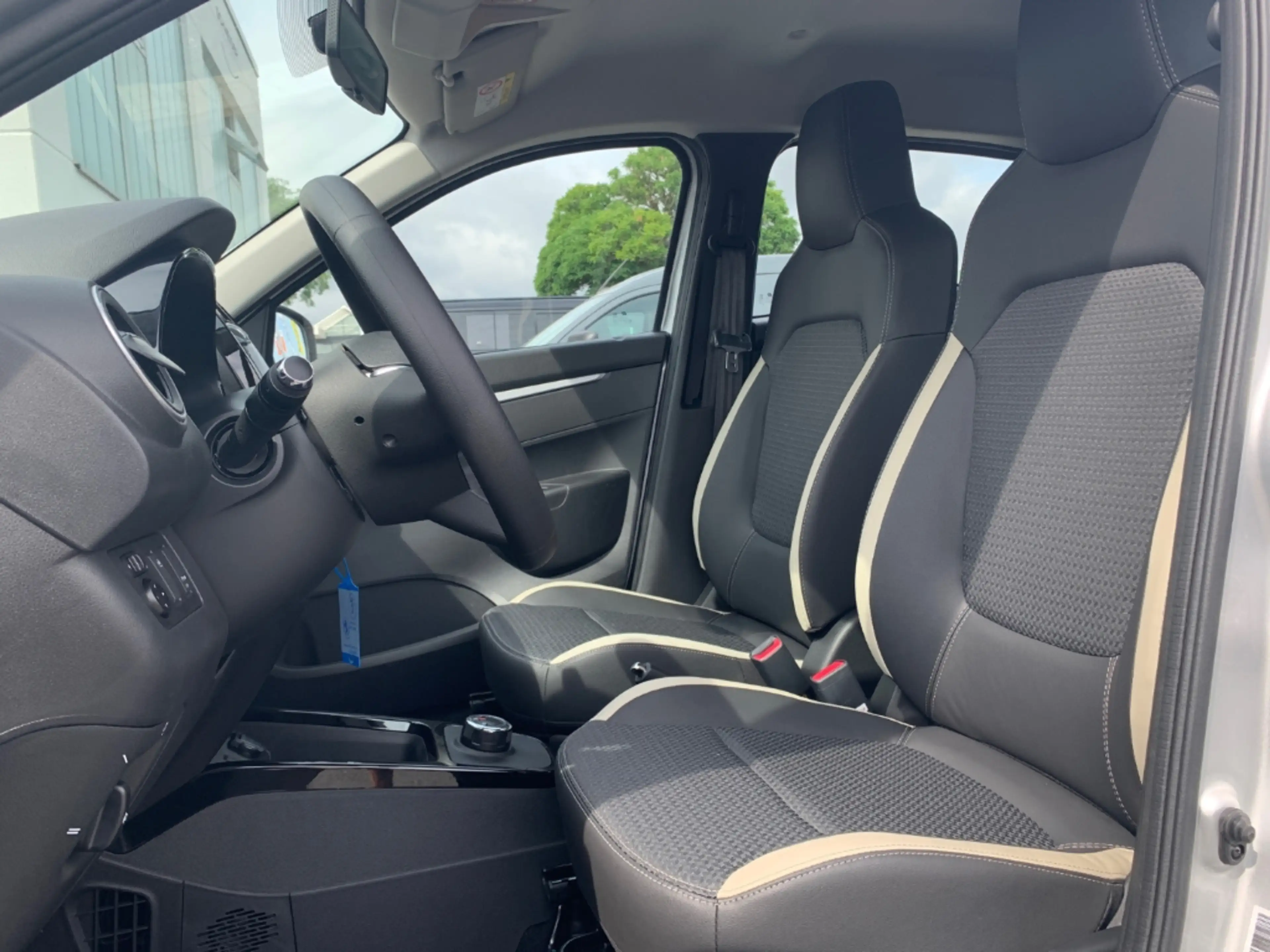 Dacia Spring ESSENTIAL ELECTRIC Essential Electric 45 KLIMA+CCS — photo 8