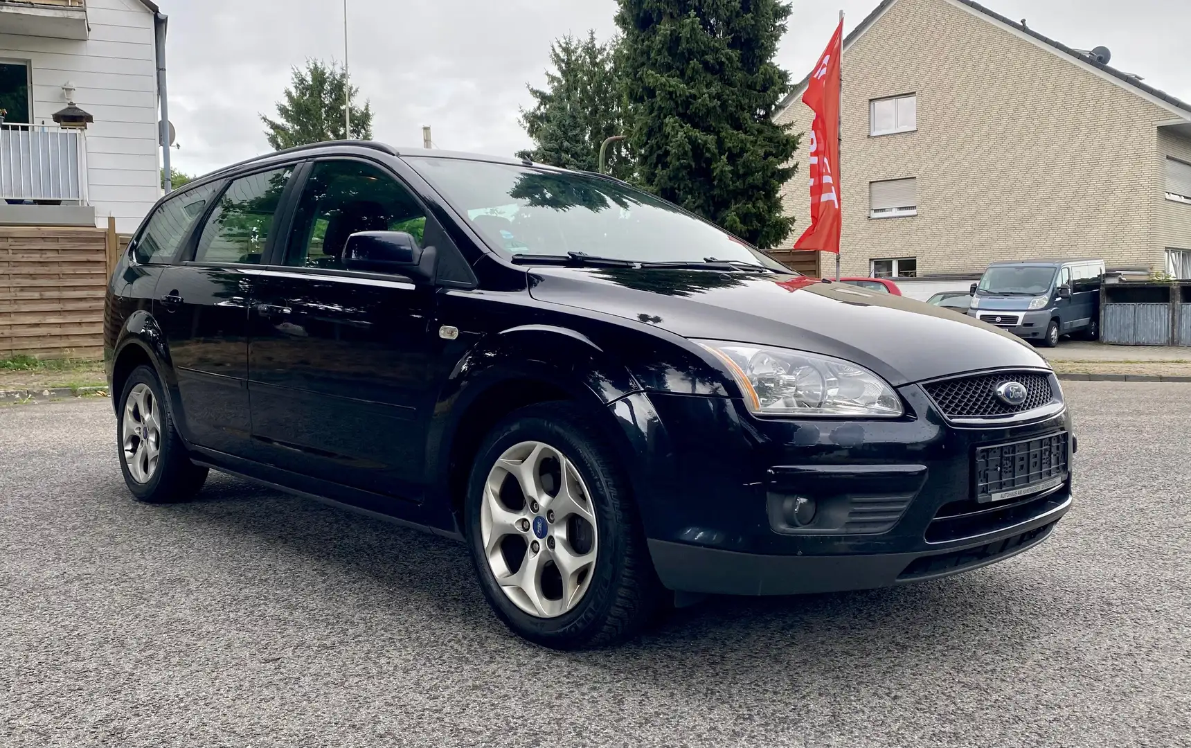 Ford Focus Style/ Neue Tüv /Aus1.Hand/SHZ/Tempomat Noir - 1