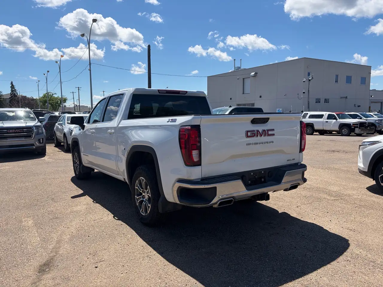 GMC Sierra 1500 снимка GMC Sierra 1500
