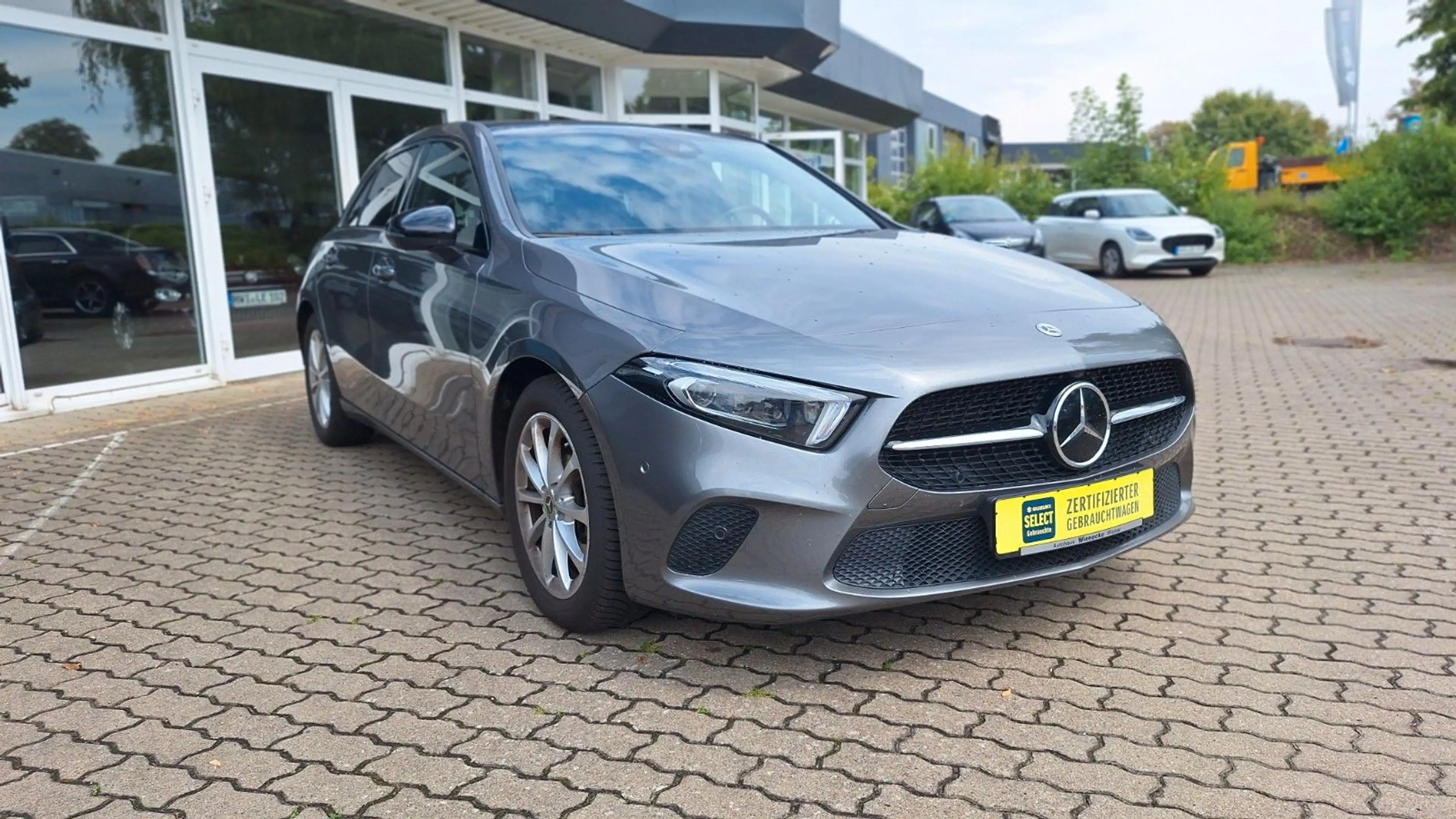 Mercedes-Benz A 200 Progressive — photo 2