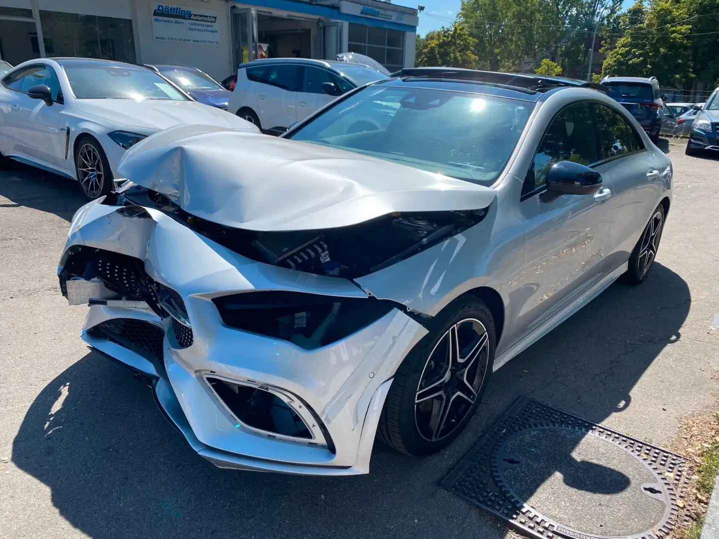 Mercedes-Benz CLA 200 d 4Matic *AMG/Pano/Night/AHK/Multibeam* Silber - 1