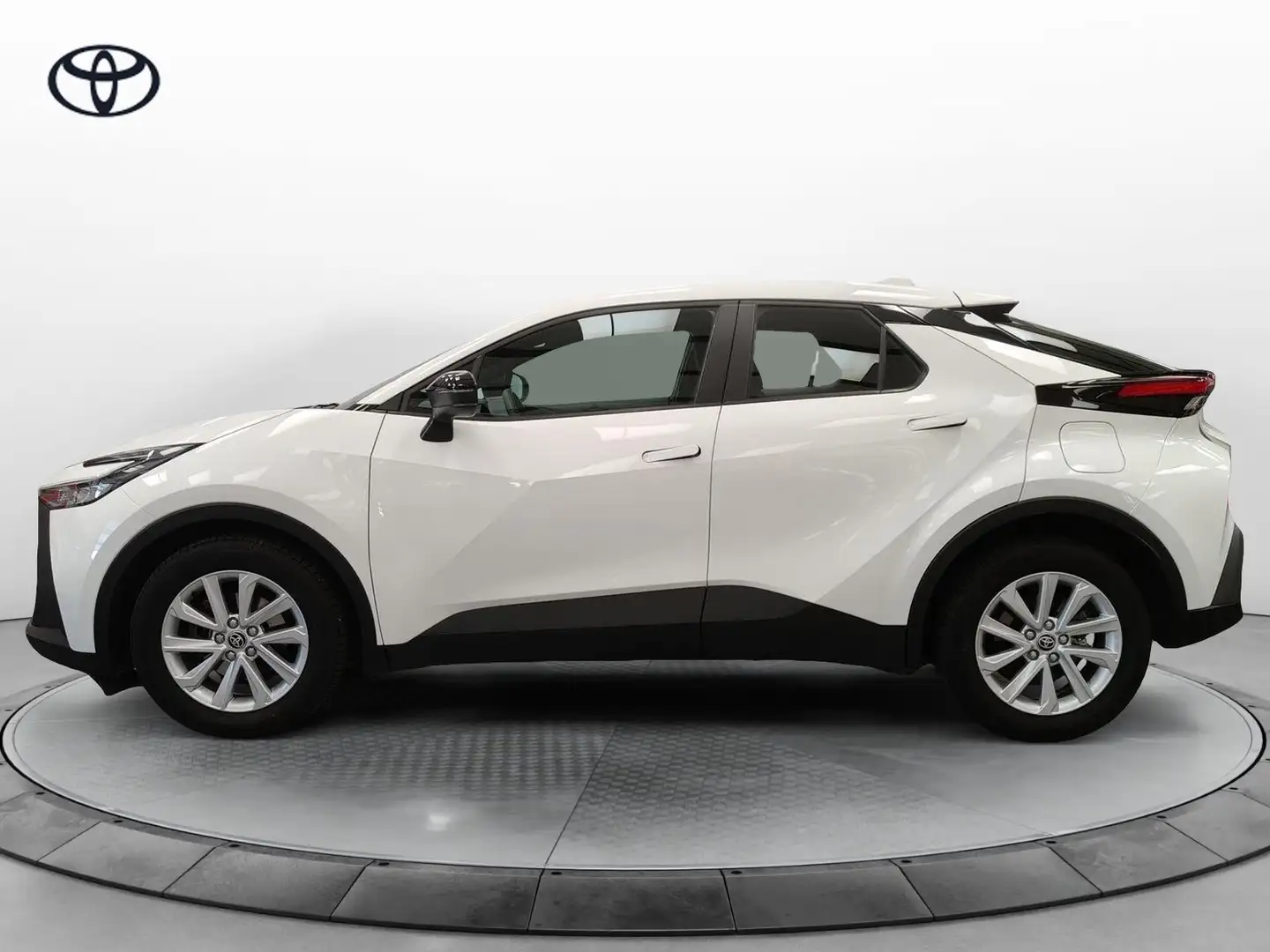 Toyota C-HR 1.8 HV Active Biały - 2