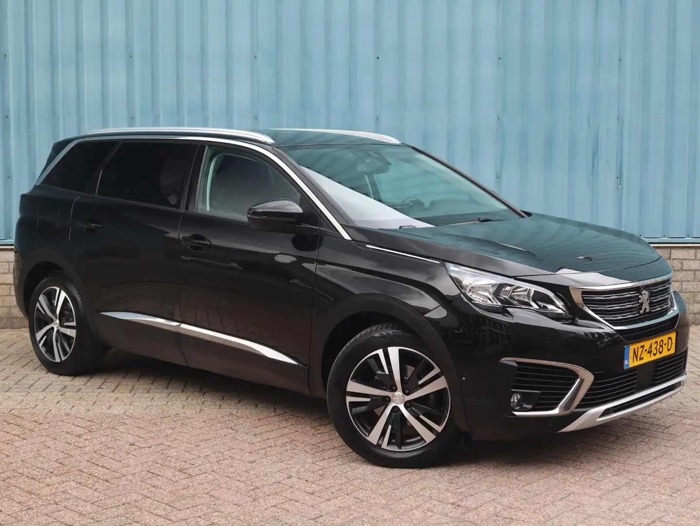 Peugeot 5008 1.6T 165PK AUTOMAAT Premium | 7-PERSOONS | NAVI | Noir - 2