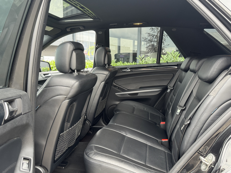 Mercedes-Benz ML 63 AMG M-klasse 510pk Youngtimer Full Options 22" Vossen — photo 23