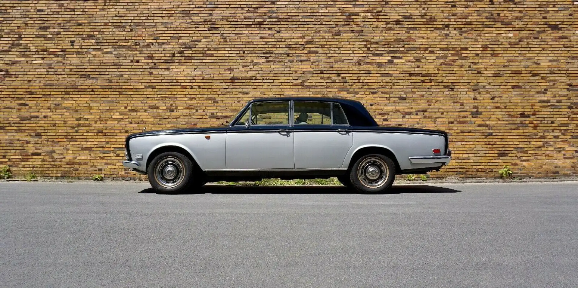 Rolls-Royce Silver Shadow Negro - 2