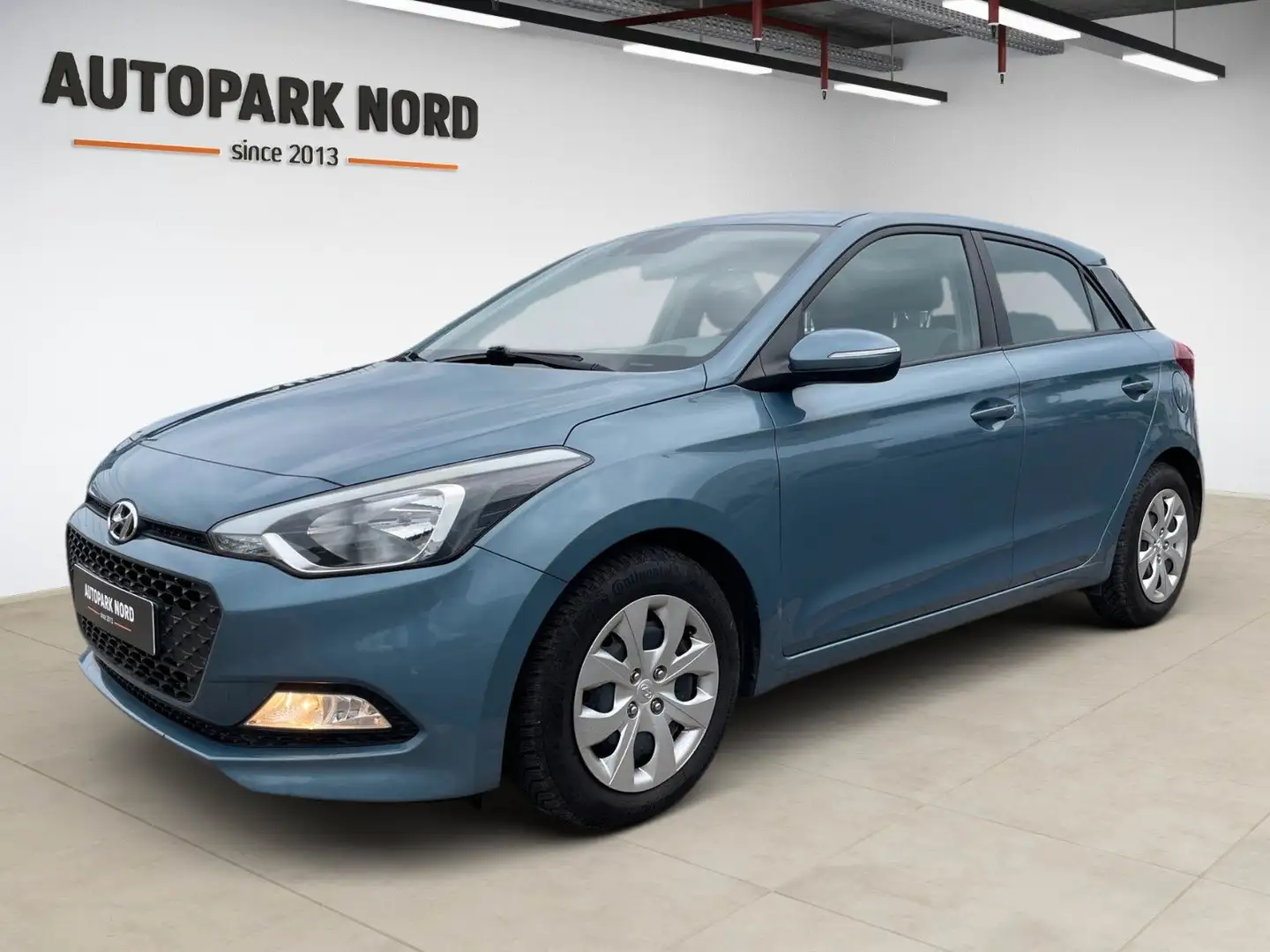 Hyundai i20 Passion/1.HAND/KLIMA/TEMP/PDC/EURO6 Blau - 1