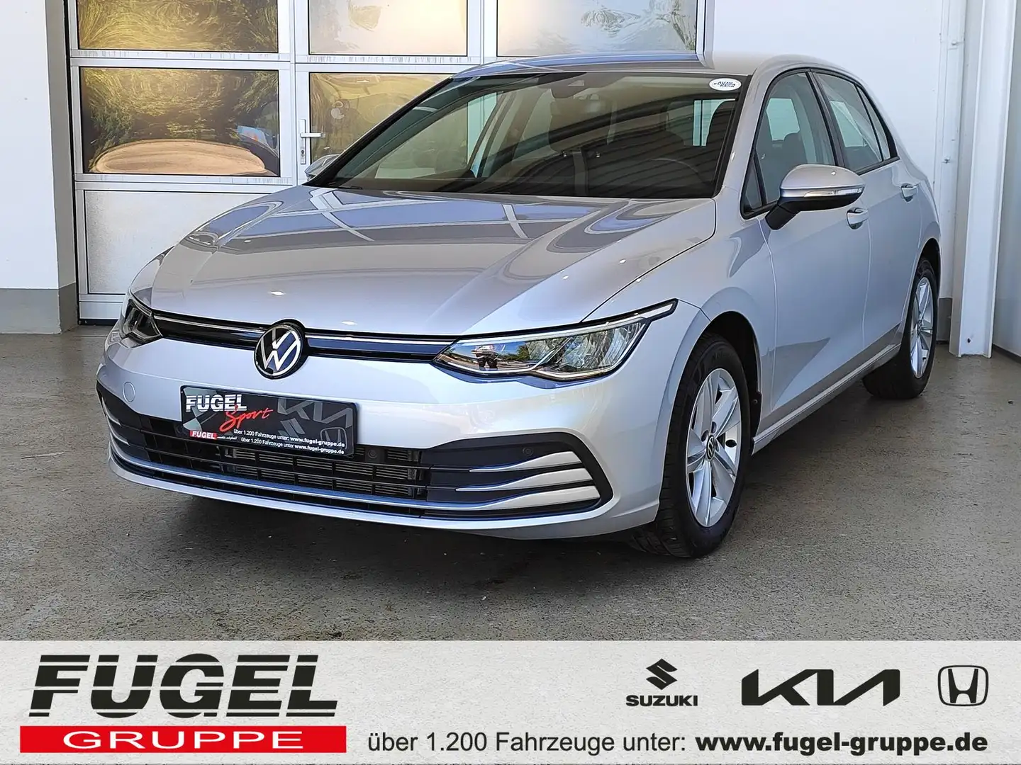 Volkswagen Golf 1.5 TSI Life virt.Cock.|LED|Winter|Navi Silber - 1