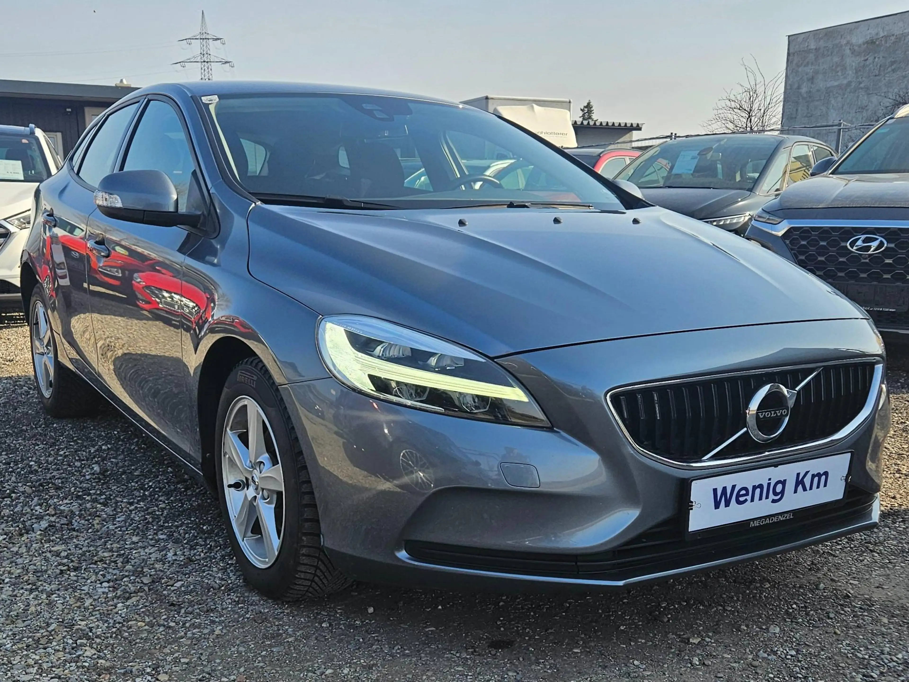 Volvo V40 — photo 6