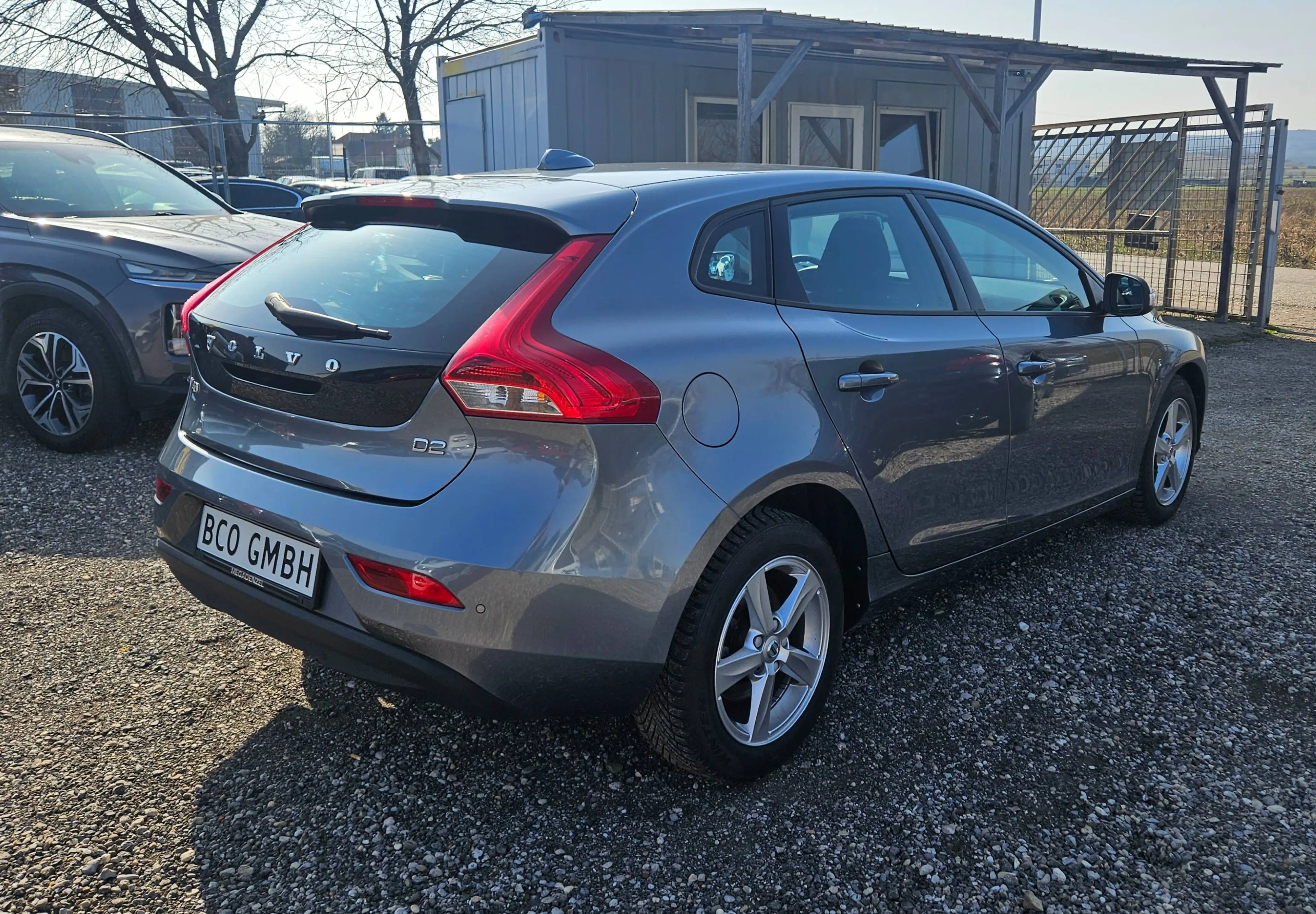 Volvo V40 — photo 8