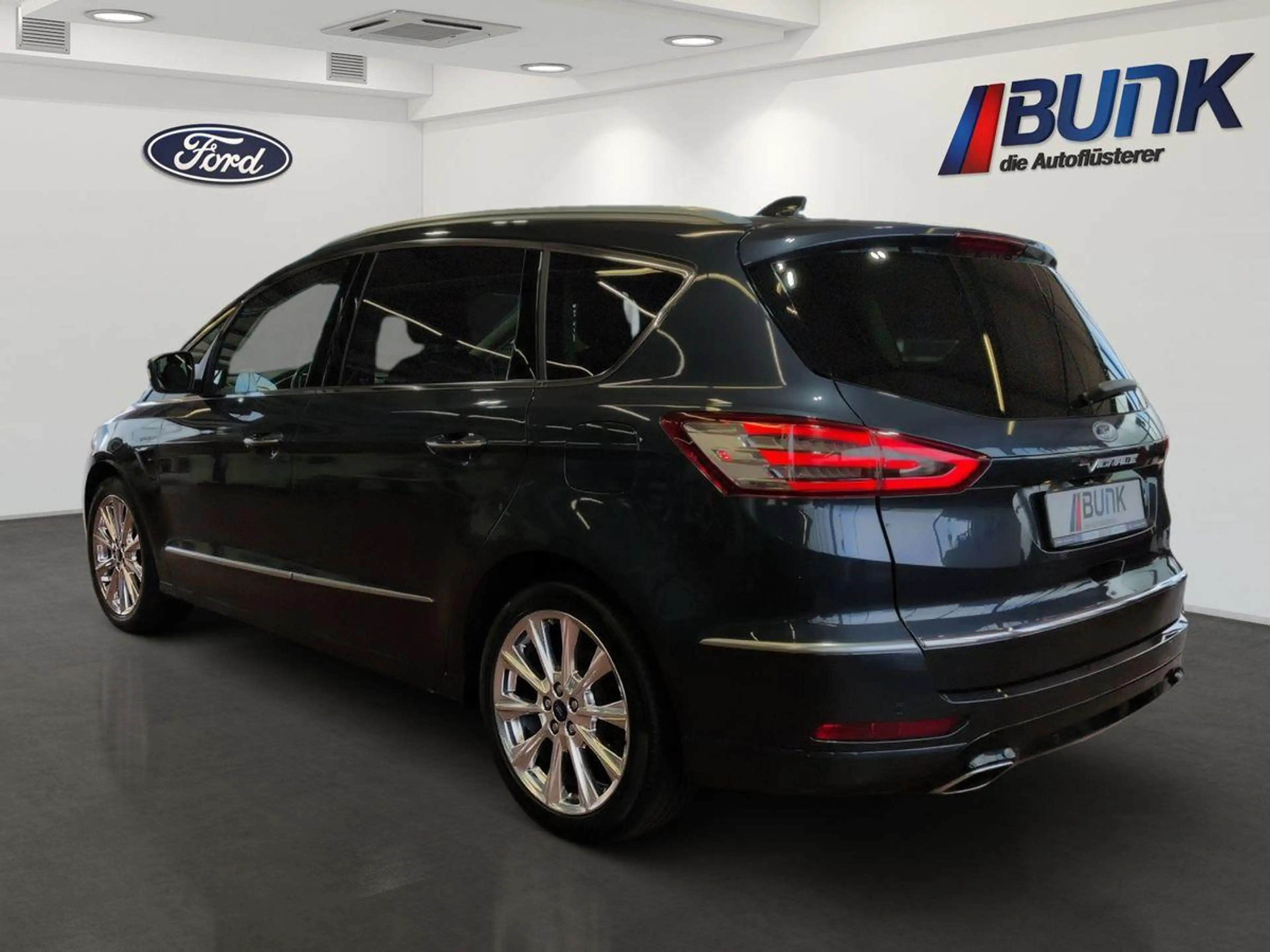 Ford S-Max Vignale 2.0L / Fahrassistenz-System / B&O — photo 12