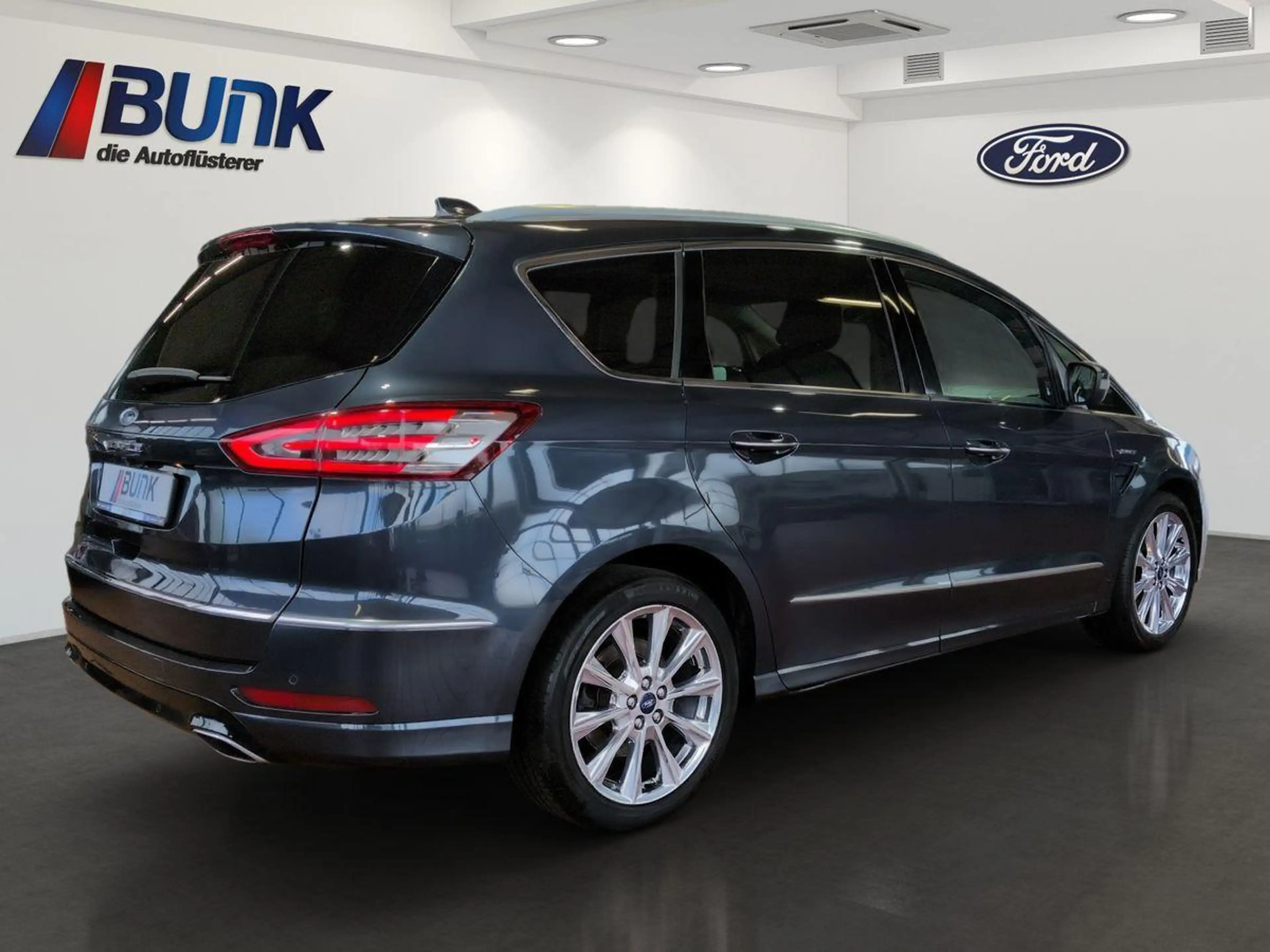 Ford S-Max Vignale 2.0L / Fahrassistenz-System / B&O — photo 11